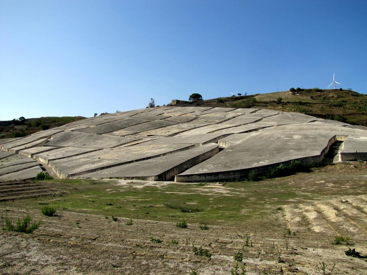 Cretto di Burri: l'opera-tomba di Gibellina (storia e visita 2026)