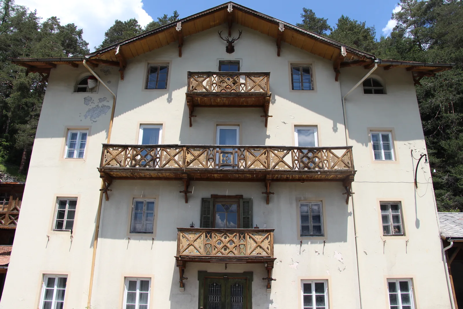 Le Grand Hotel Hochfinstermünz en ruine près de Nauders, au Tyrol