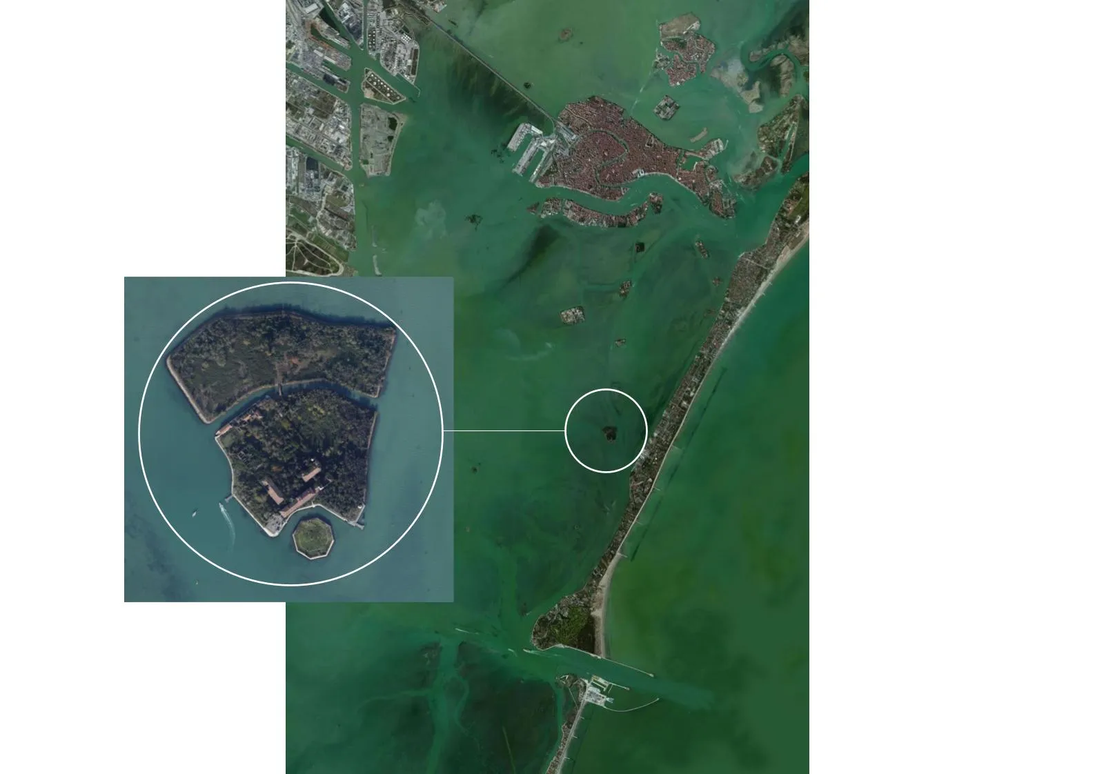 L'île abandonnée de Poveglia et son clocher dans la lagune de Venise
