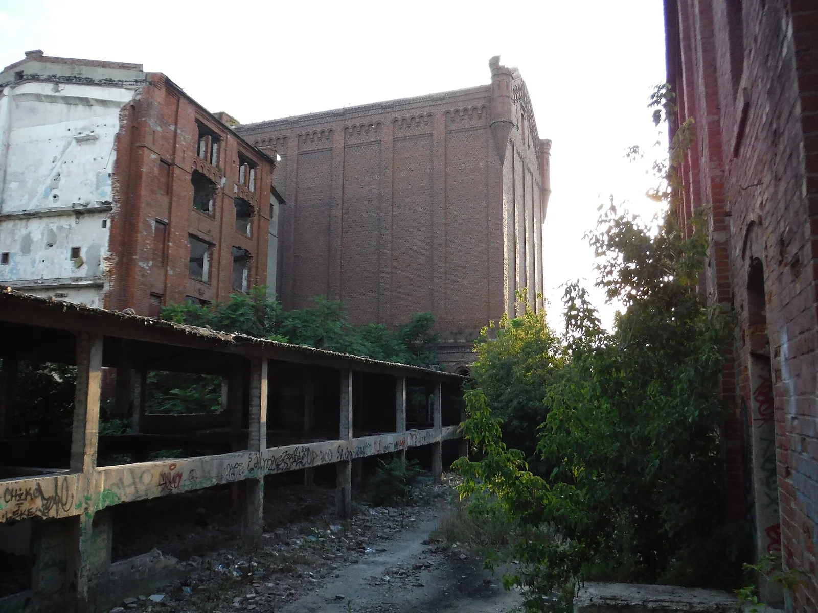 Les ruines de brique de Moara lui Assan, premier moulin à vapeur de Roumanie, Bucarest