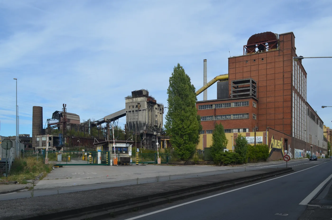 Les bâtiments industriels et les batteries de fours de la cokerie de la Providence à Marchienne-au-Pont