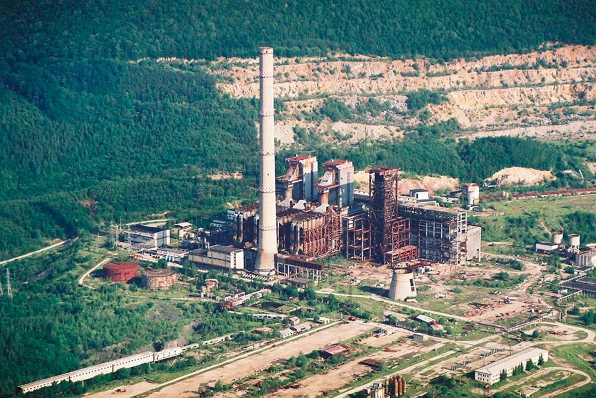 Les ruines de la centrale thermique d'Anina à Crivina, chaudières géantes rouillées de la centrale aux schistes bitumineux